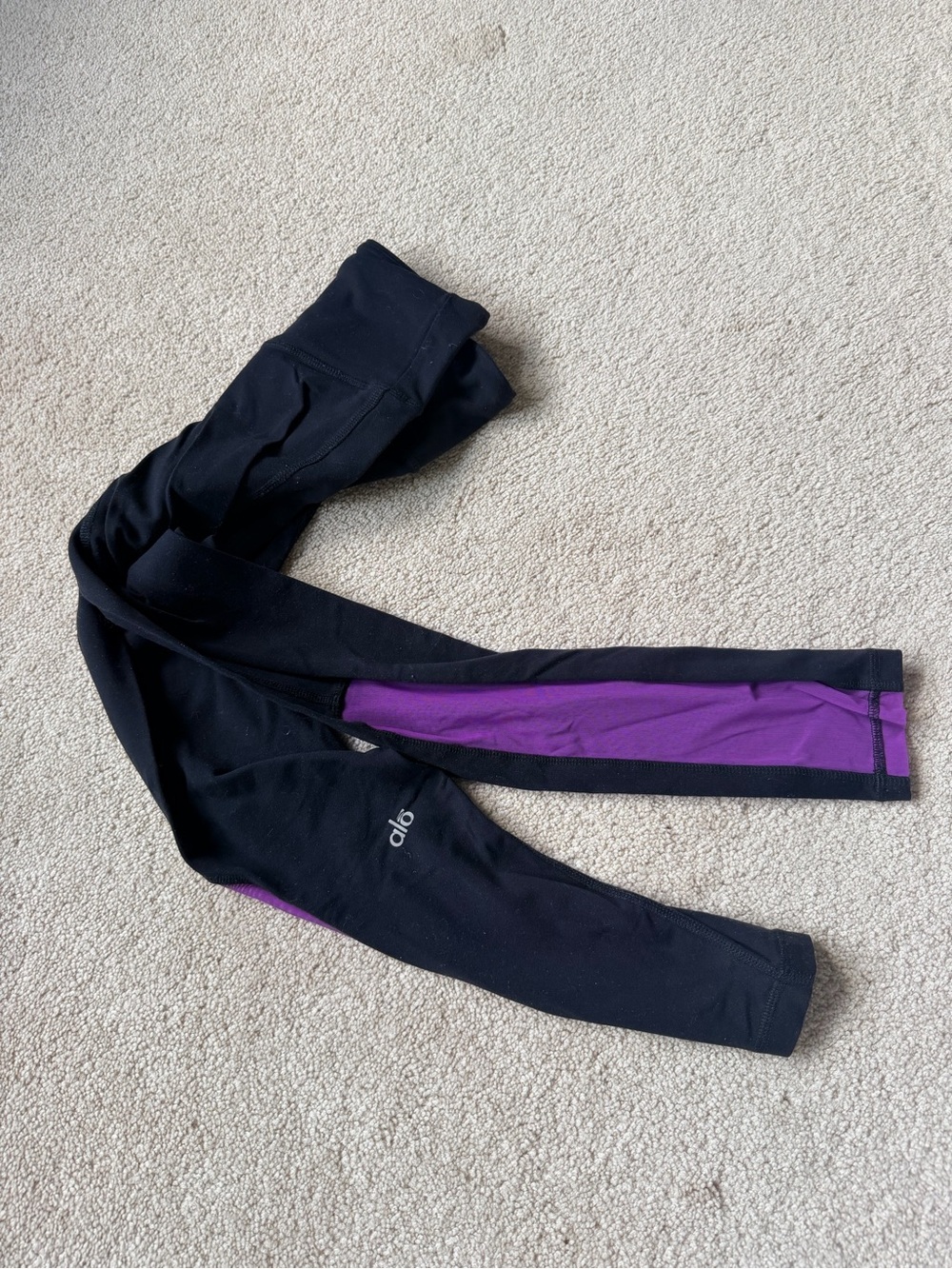 ALO Yoga Mesh Leggings XSmall Black Purple